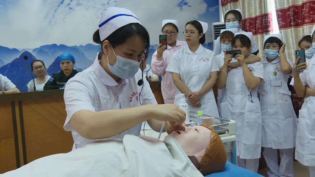 环江生活圈 护士节：为了更好地服务患者，环江护理技能培训“不掉线”