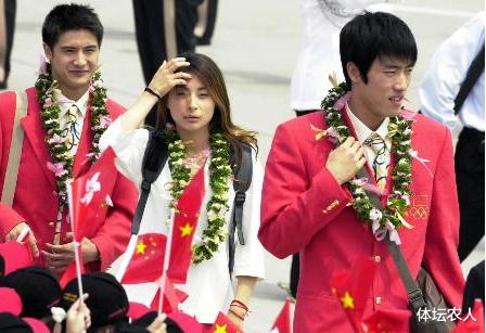 世界冠军|中国体坛又一天才横空出世，战胜4位世界冠军，创造神迹！