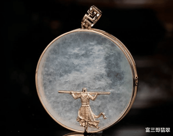 紫檀手串|行家详解佩戴翡翠的那些讲究：翡翠不是你想戴就能戴的！