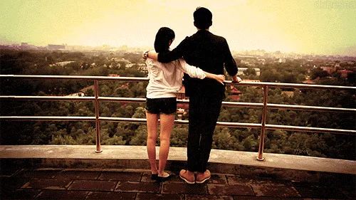 母婴育儿宝 “超美新娘”怀抱婴儿举行婚礼，孩子身份揭晓后，网友感动落泪