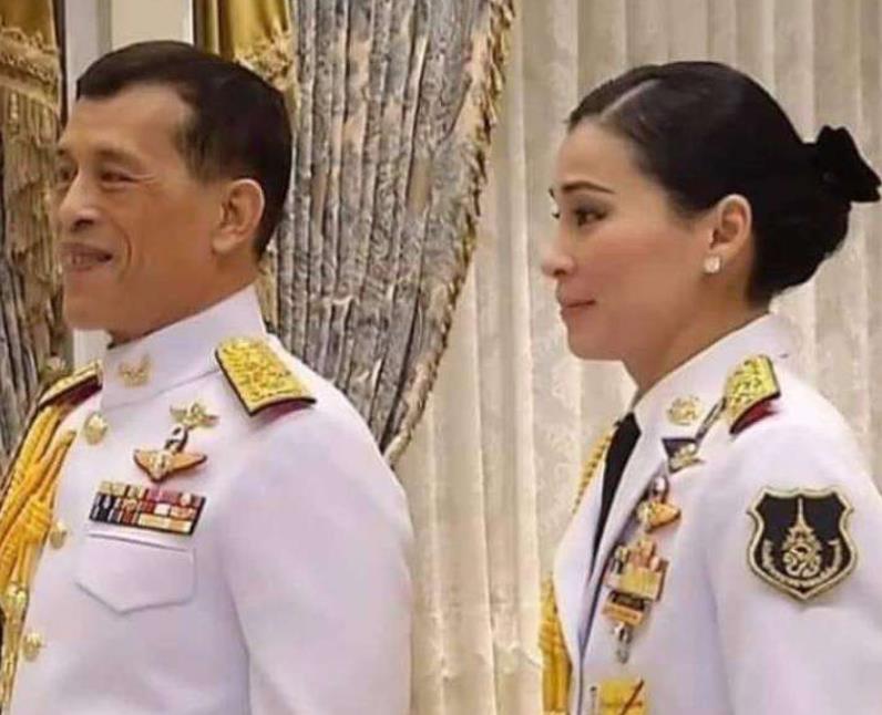 西拉米|西拉米亮相大女主海报，面容红润风姿卓越，泰王强势帮衬前王储妃