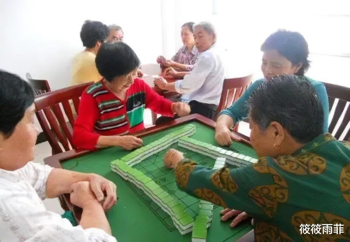 打麻将|为什么很多麻将馆老板说:麻将馆开久了,人会崩溃,你怎么看?