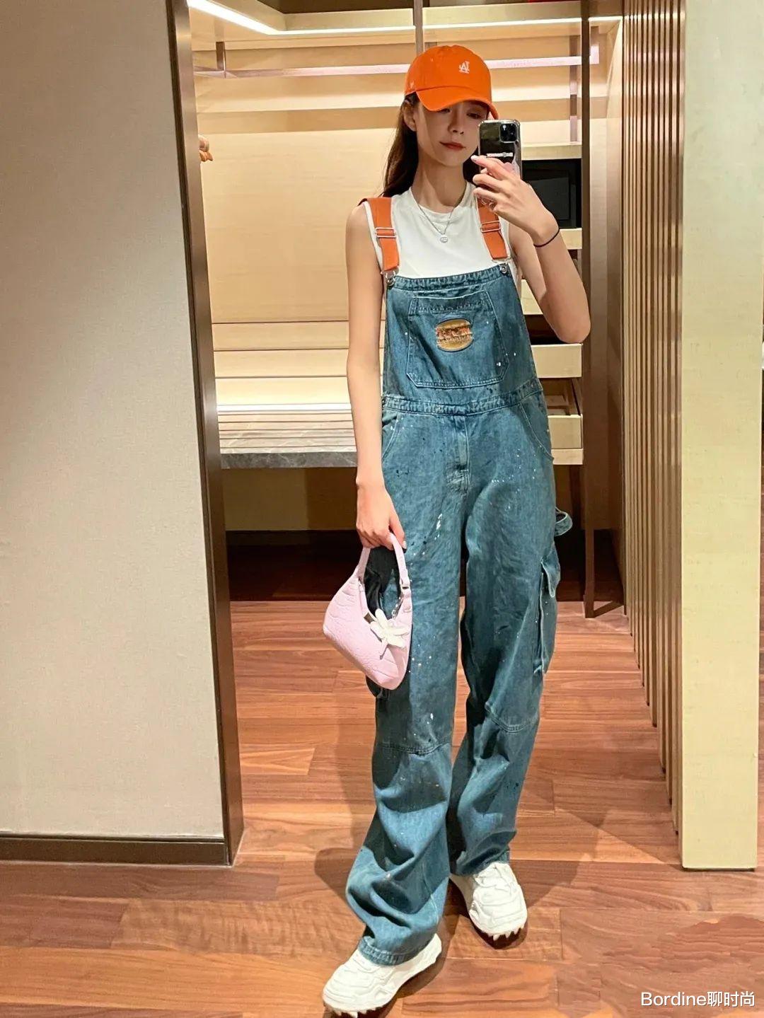 Bordine聊时尚|沈梦辰的连体装,选择牛仔面料,时尚百搭,还有很好的减龄效果