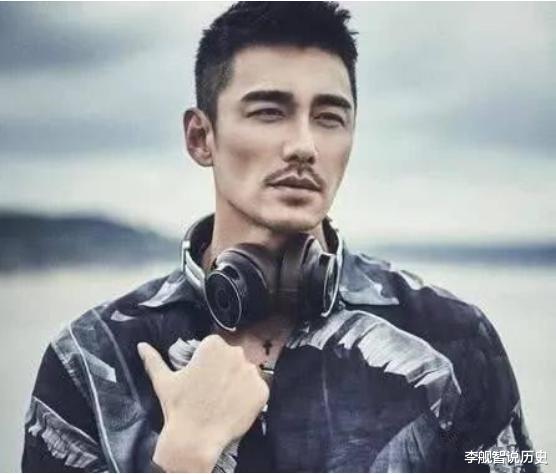 胡兵|51岁胡兵终于是倒下了，惊醒所有人！