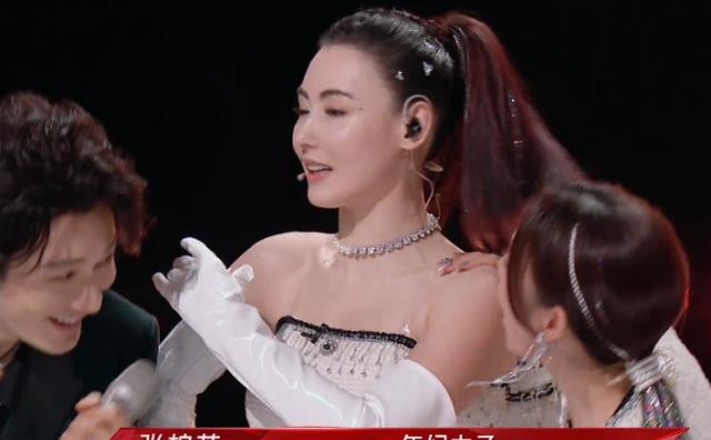 张柏芝|张柏芝“耍大牌”不做个人介绍？得知真实原因，黄晓明一脸无语