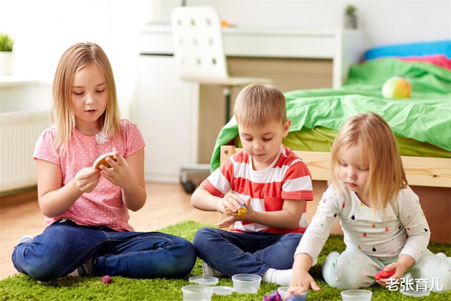 老张育儿|“我不跟你玩了”，孩子友情路上受挫，家长别忘了安慰