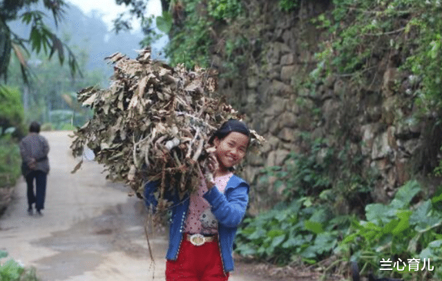 蘭心育兒 14歲女孩成了媽媽，接受采訪時以淚洗面，說出的話令人動容