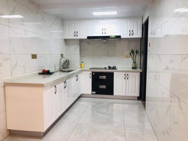 简装新房装修终于完工，打扫干净就很漂亮了，忍不住晒晒照片了