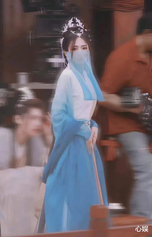 黑豹2|张芷溪终于接对戏！《长月烬明》饰演凤凰帝姬，与白鹿演母女