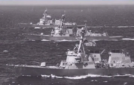 月球 消失的二战飞机跑月球去了,照片的来源可信吗?是真相还是被掩盖了呢?