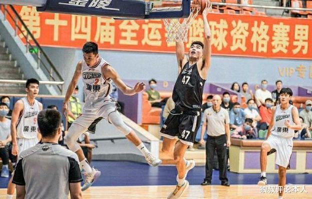 北京男篮|拒绝NCAA邀请！上调北京一队，第2阶段遭弃用，这次理解曾凡博了