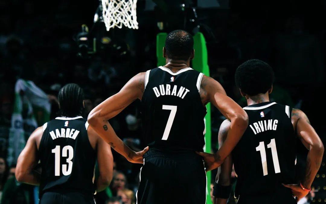 沃克|断崖式下滑!2年7300万!这合同要烂了!