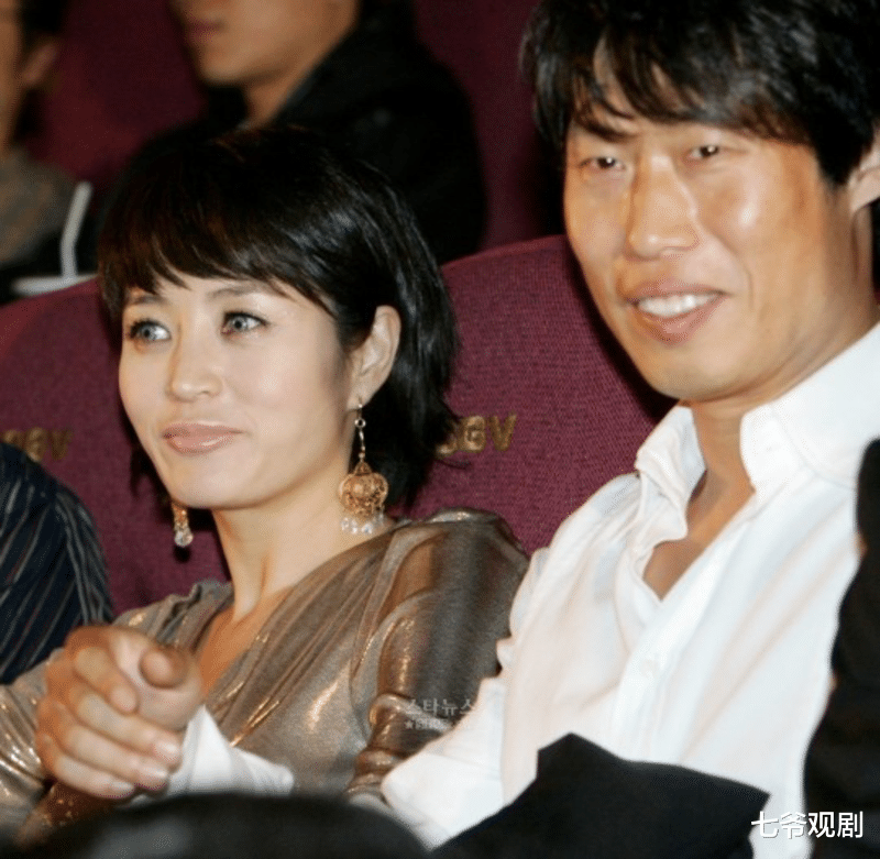 刘海镇|浴盆工厂打过工,30岁翻身成演技咖,望着北汉山的刘海镇无缘金惠秀