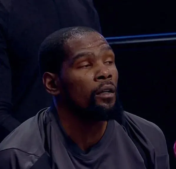 篮网队|太硬了!单场9帽啊!他吓坏篮网三巨头!82分26板差点空砍......