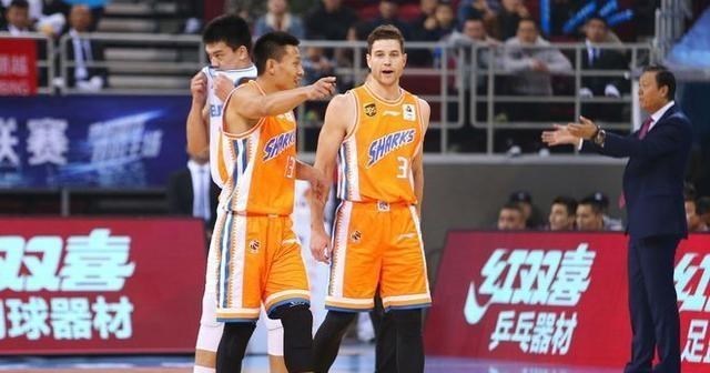庫(kù)茲馬|已經(jīng)離隊(duì)！CBA總冠軍后衛(wèi)被放棄，未來(lái)或轉(zhuǎn)型為教練