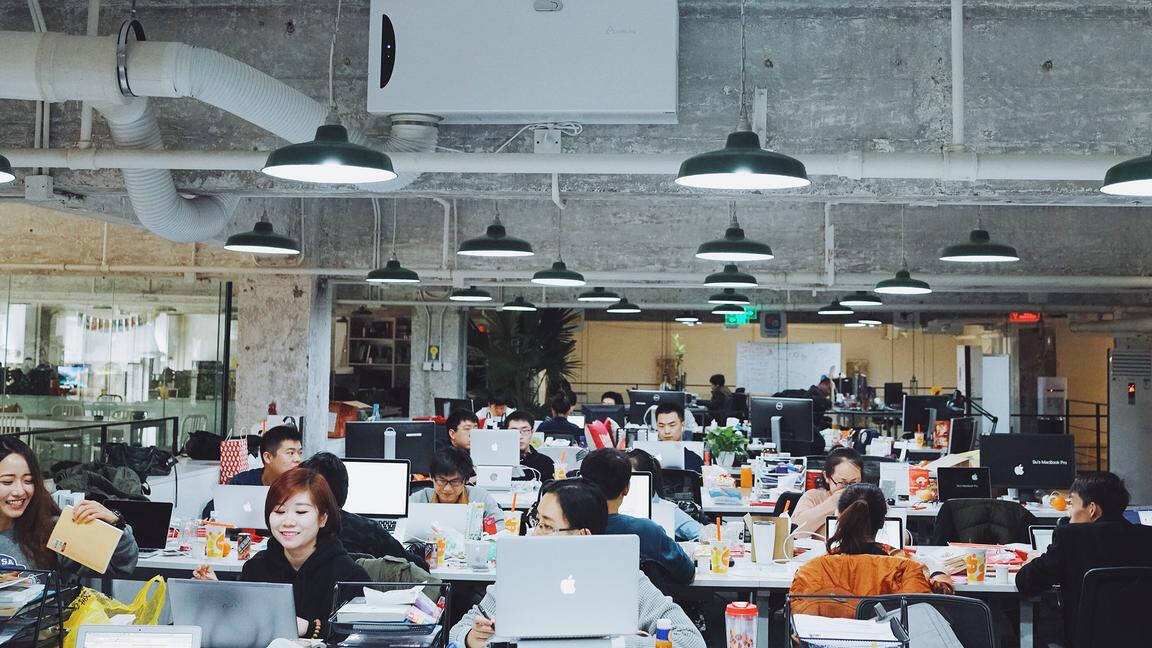 00后|“千禧一代”毕业现状:踏入职场的00后,将经历社会的“毒打”?