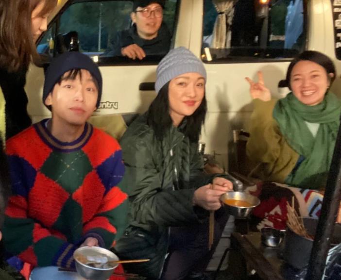 周迅|周迅井柏然彭昱畅节目偶遇，前者气质超好状态佳，后者瘦脱相