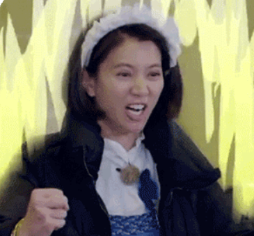 袁咏仪|儿子发高烧，袁咏仪就医的路上，看到打折衣服晾下儿子1个小时