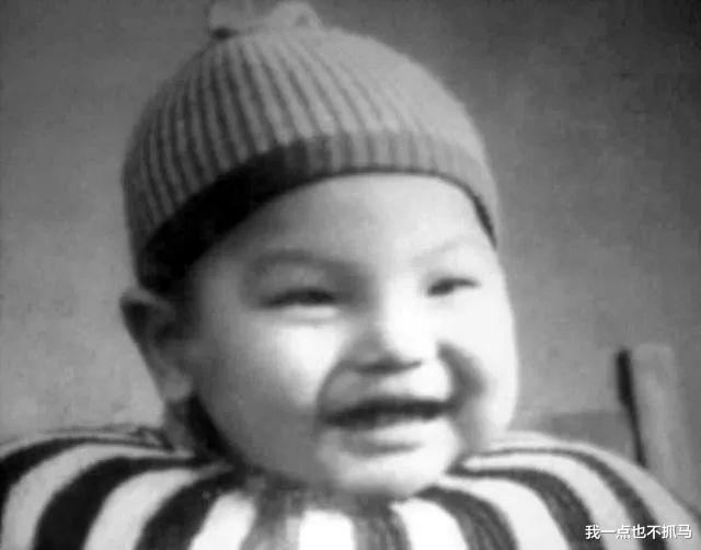 宋祖儿|从“草根”到“央视一哥”，妻子身家几十亿，儿子优秀，他背后的贵人藏不住了