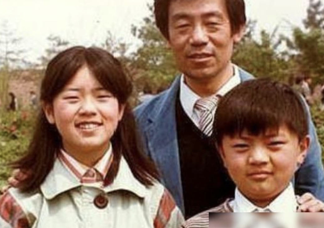 高亮|内娱隐藏的明星父子，父亲是国家一级演员，儿子成了知名导演
