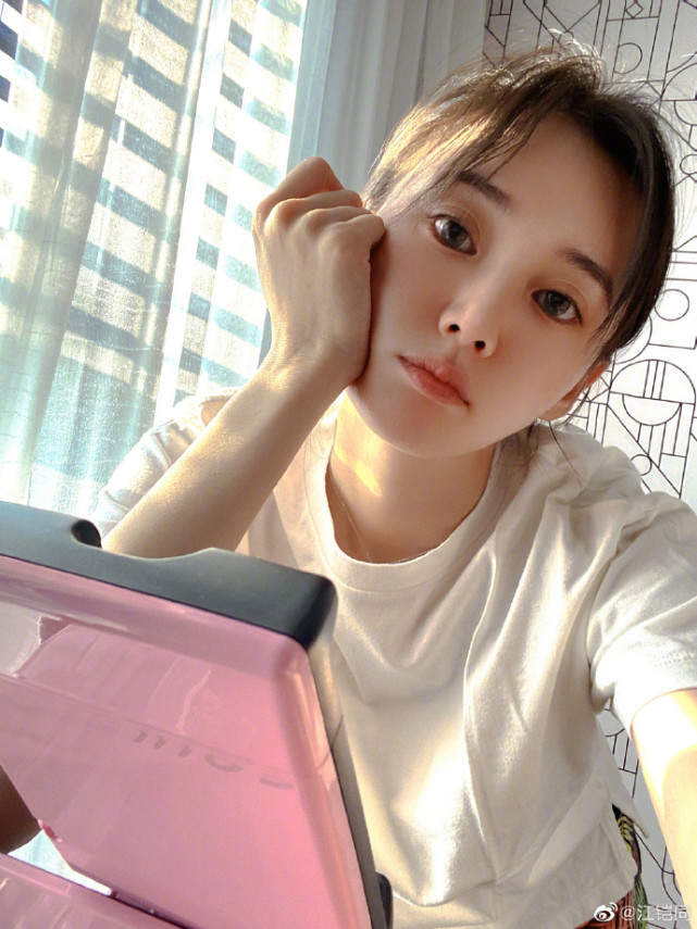 江铠同|打脸！陈晓晒江铠同预约美容院截图，网友却扒出电话是美甲店的