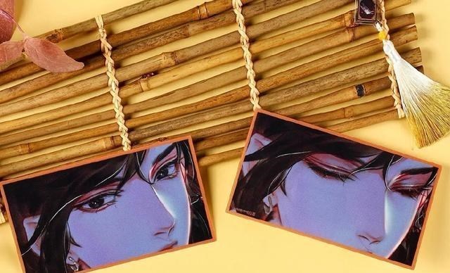 漫画|《天官赐福》漫画实体书催更，粉丝变成了宣姬，附赠周边有四种！