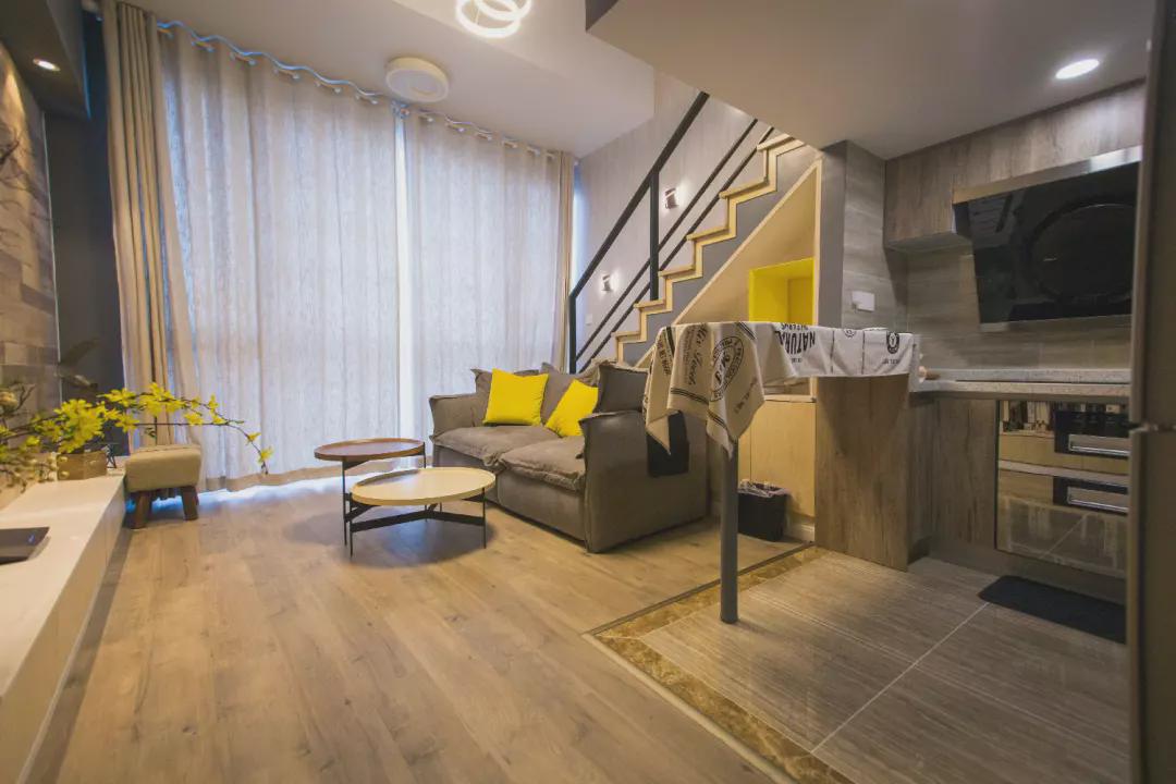 80平loft北欧风层高4.8米，撞色冲击视觉，20W花得值！