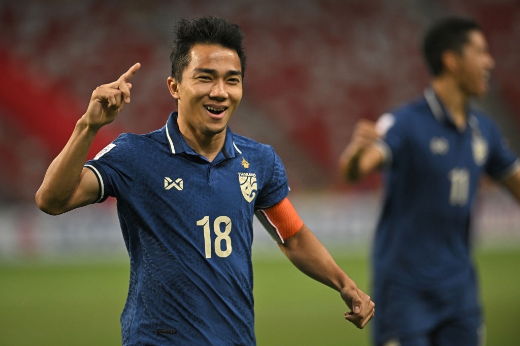 國足|4-0！泰國梅西爆發(fā)，3場4球，國足老冤家奪冠在望，即將第6次捧杯