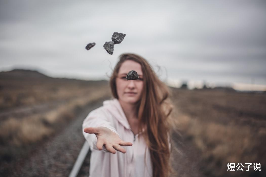 煜公子说|35岁大龄剩女感慨：“沉浸式单身”真害人不浅