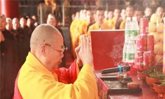 奶豆说育儿|江苏一逃犯,藏进寺庙16年,被逮捕时已成为寺庙住持