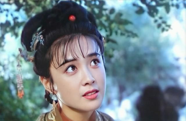 陈红|真正的美人，即使演丫鬟也能抢女主风头，陈红的紫鹃比林黛玉还美