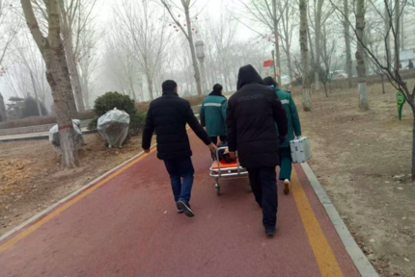 天天听健康|50岁大爷热衷跑步，把自己“跑”进医院，医生：这样跑当然会出问题