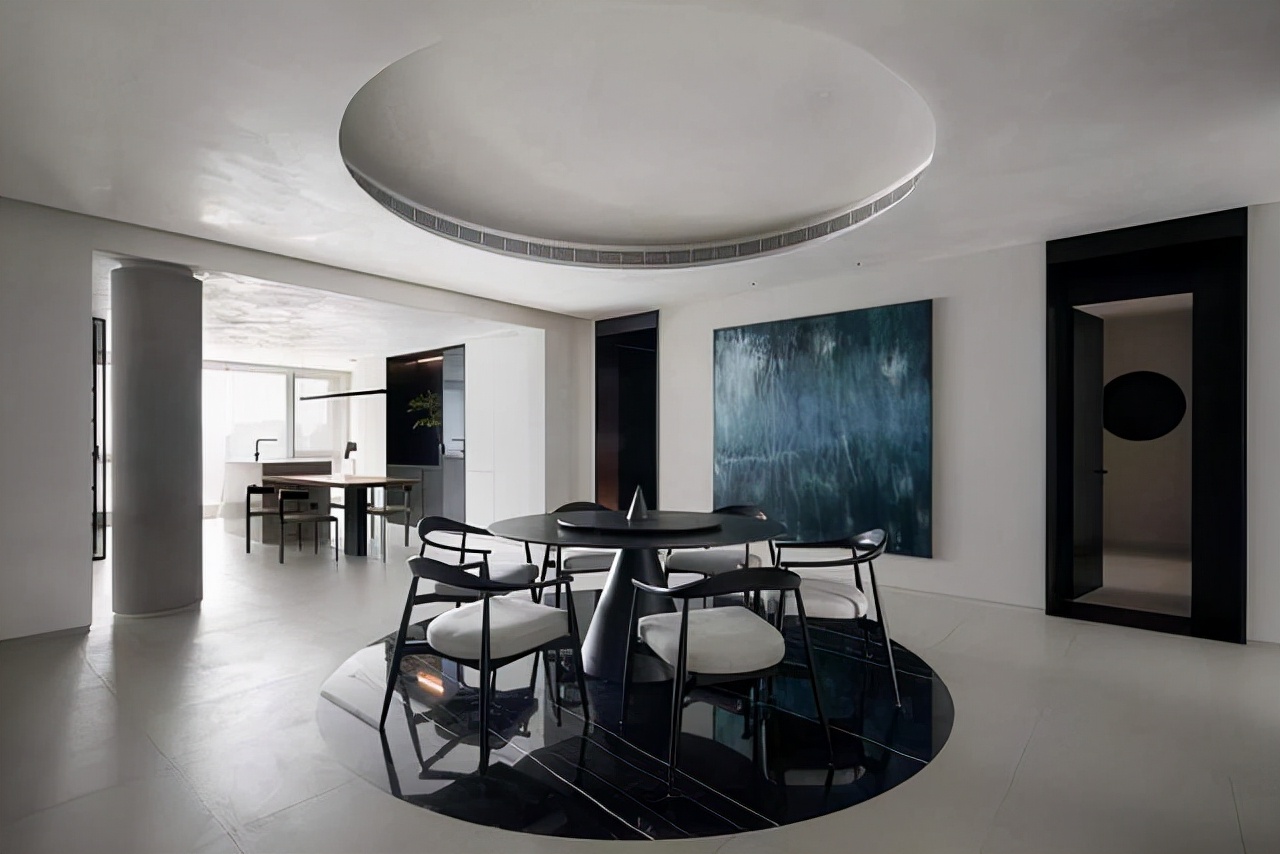 郭碧婷|郭碧婷带女儿购物，Cora穿扮粉嫩软萌可爱，有专人抱娃出行阵仗大