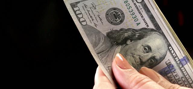 黄金 万亿美债被抛售，美国不敢阻止中国运回黄金，罗杰斯：将付出代价