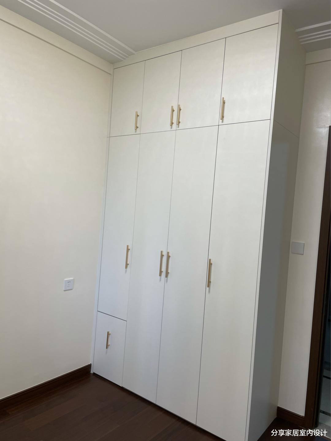 |新房硬装结束，下一步添置家具家电，全屋定制的柜子很漂亮！