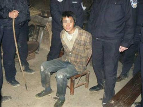 湖南一农民工,一夜烧毁6栋房屠杀12人,被捕后说的理由让人愤怒