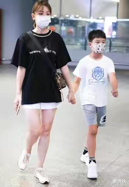 田雨橙|13岁森碟身高直追田亮，被吐槽脸和身材不搭，女孩到底该怎么养？