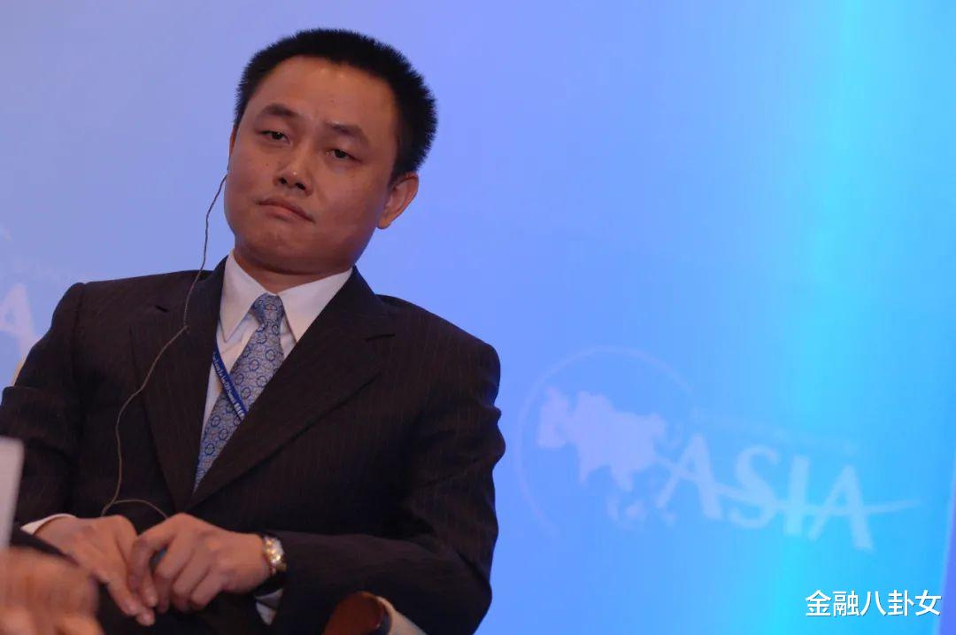 个税改革 李嘉诚颁聘书、借钱给贾跃亭，财务造假400亿的“潮汕资本教父”，栽了？