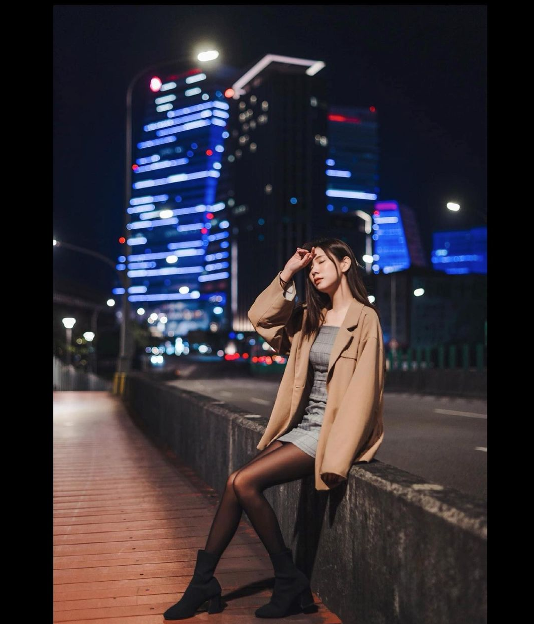 老王杂货铺|离婚24天特别想念前夫，那天晚上约他在酒吧见面，我们都喝了不少