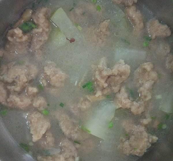 牛继婷育儿|猪瘦肉如何煮汤好喝？