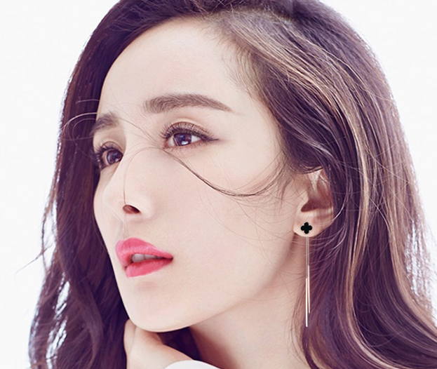 李佳琦 李佳琦强烈推荐的“美白精华”，狂卖50000瓶，用后暗黄干燥都消失了