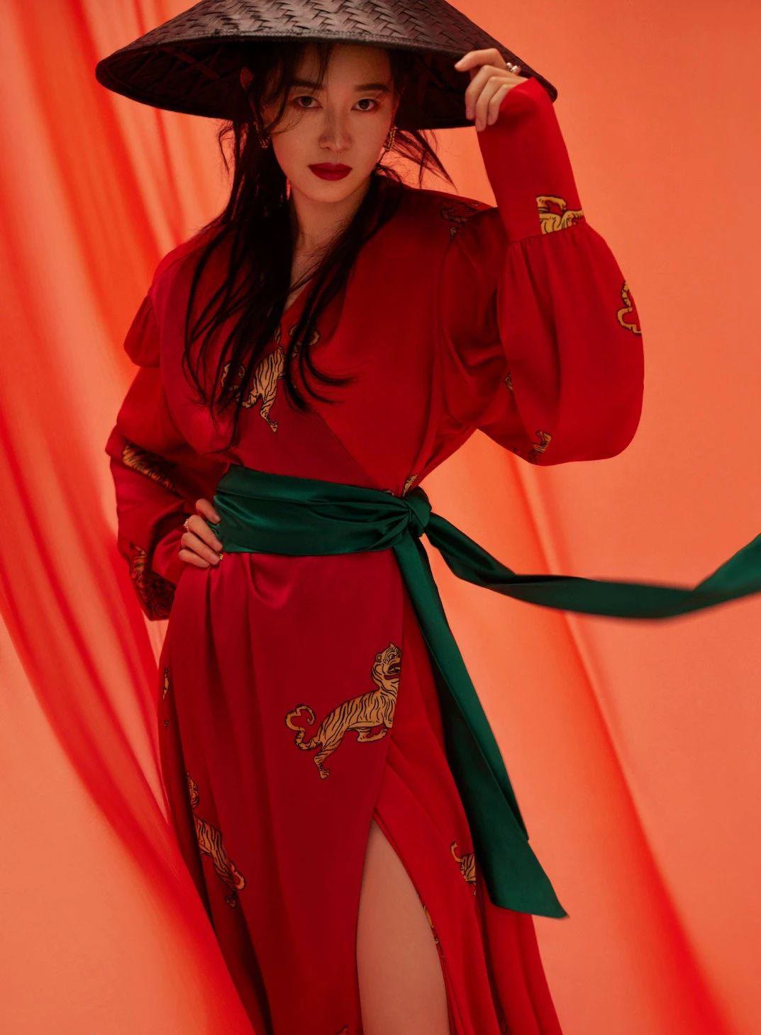 孙一文|侠女颜孙一文出道4天引恐慌？表现力太绝了，又美又飒秒杀小白花