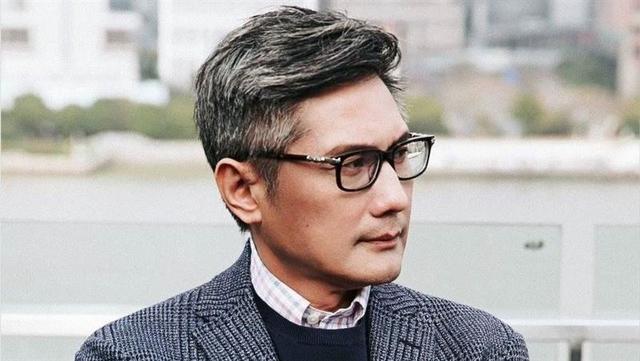 包小柏|包小柏22岁爱女患罕见病去世！爸捐骨髓难挽回，4月前已满头白发