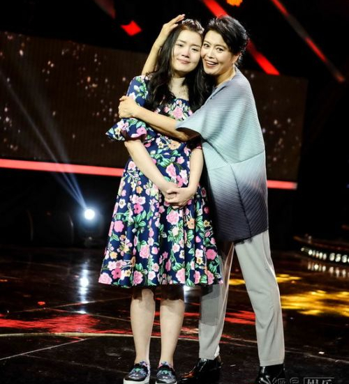 丁嘉丽|丁嘉丽：抛夫弃女搞外遇，孙红雷蹿红翻脸不认人，如今她怎样了？