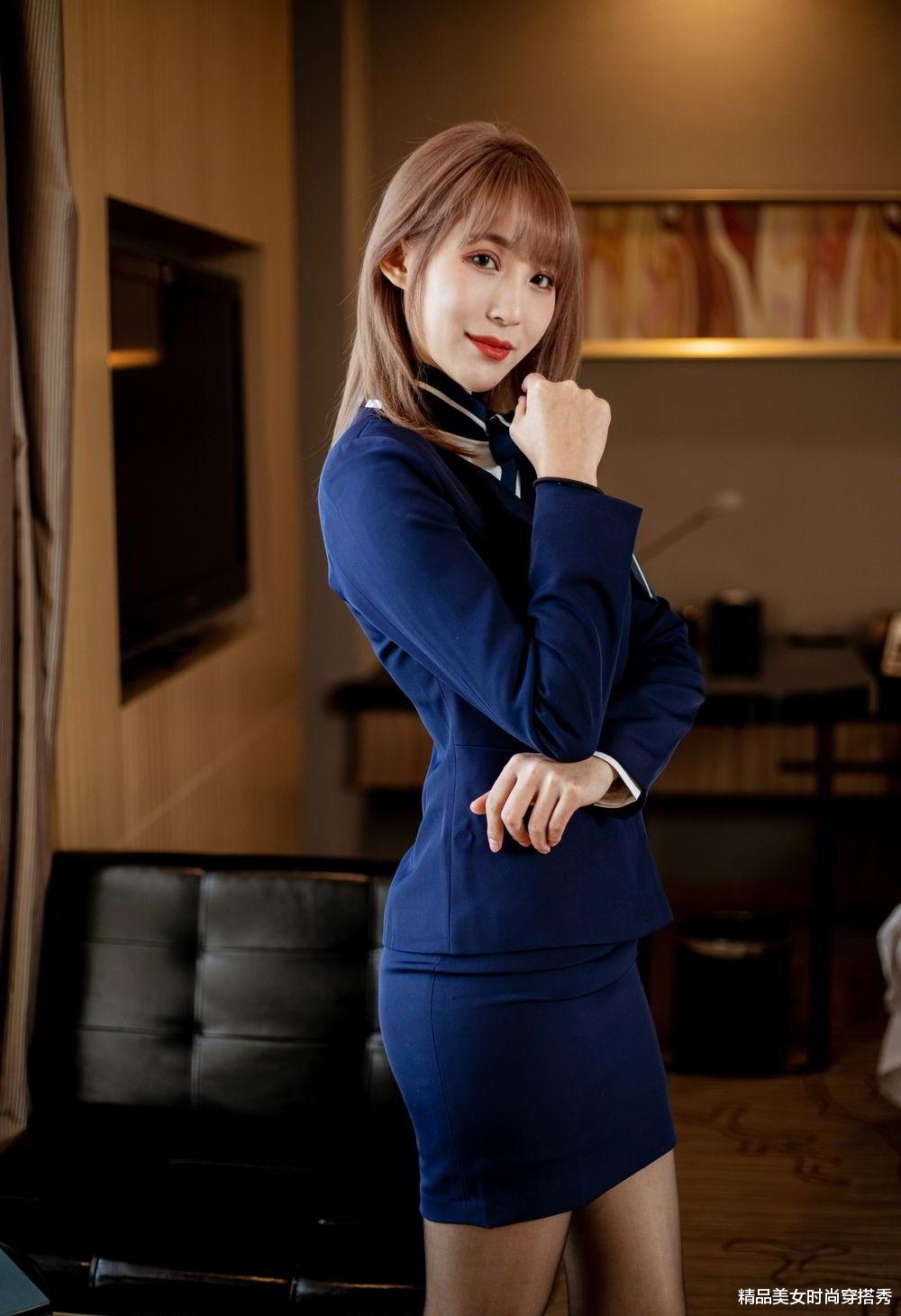 衬衫|蓝色套装内搭白色衬衫，简约干练有气质