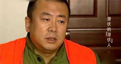 吉世光|他逃亡13年，混进娱乐圈出演60多部剧，因名气太大被警方一眼认出