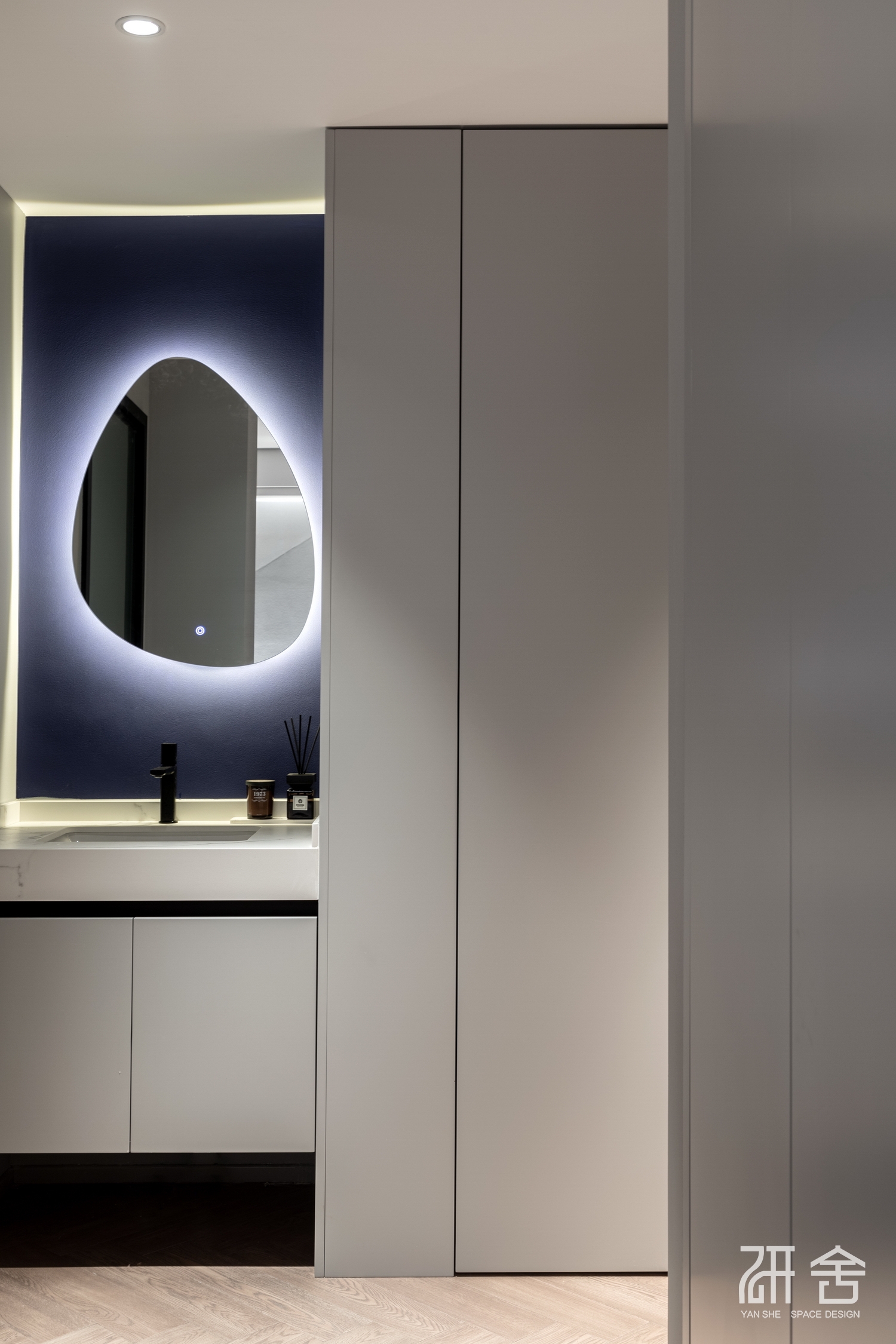 研舍设计 | 现代极简——城市与自然共生