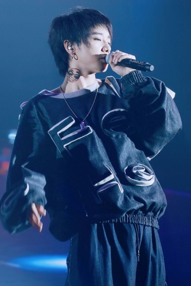 那英|蔡徐坤给女儿庆生！三千万顶流隐婚生子的爆料就这？