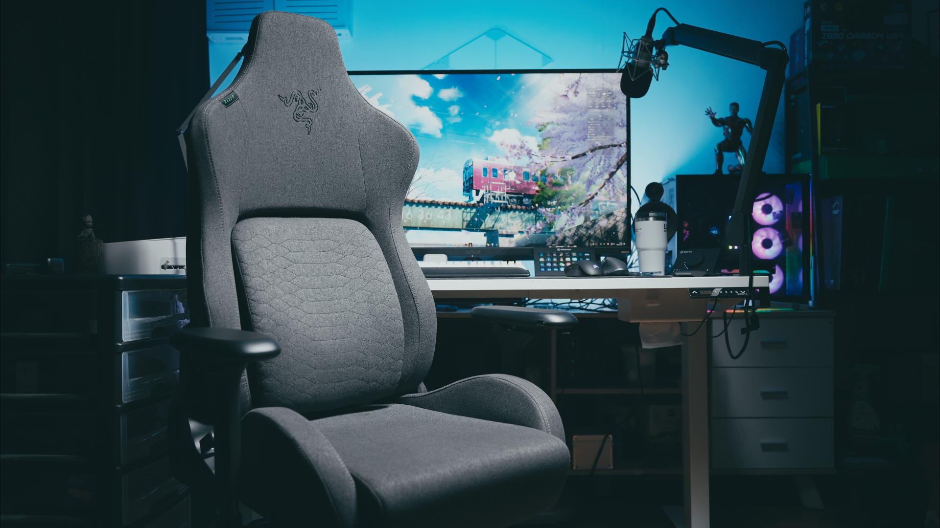 顯示器|肥宅電競快樂桌，我為桌面添置了哪些數碼好物？