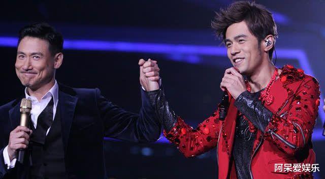 秦岚|跨年演唱会湖南台夺冠，杨紫峰值最高，东方卫视错失肖战排名垫底